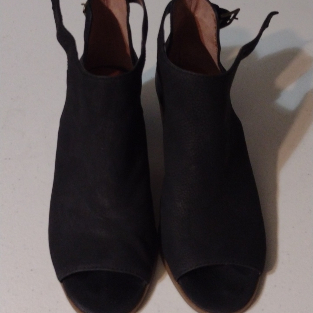 Lucky Brand Barimo Black Leather Cutout Chunk Stacked Heel Peeptoe Shoes size6.5 - Picture 2 of 13